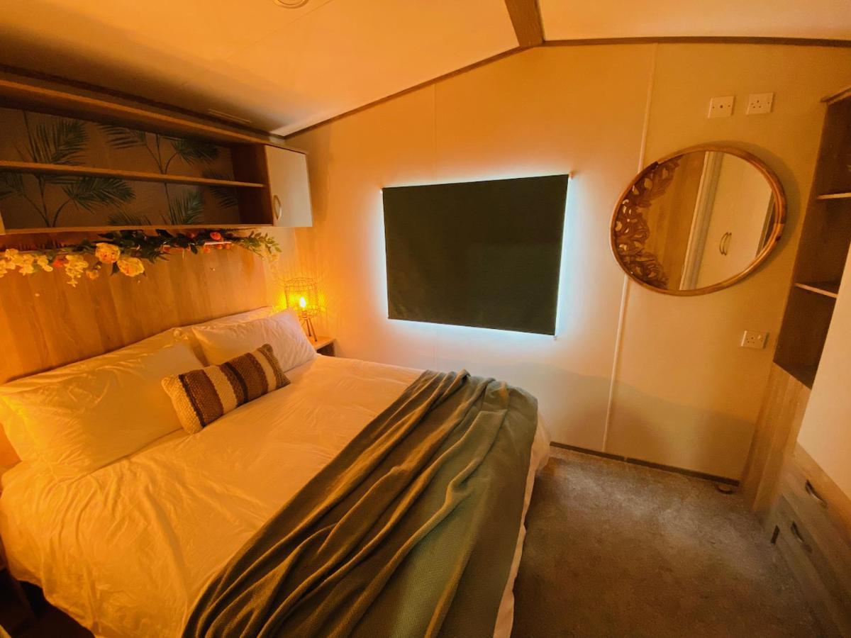 The Sanctuary Holiday Home - Escape The Ordinary Нерсборо Екстериор снимка