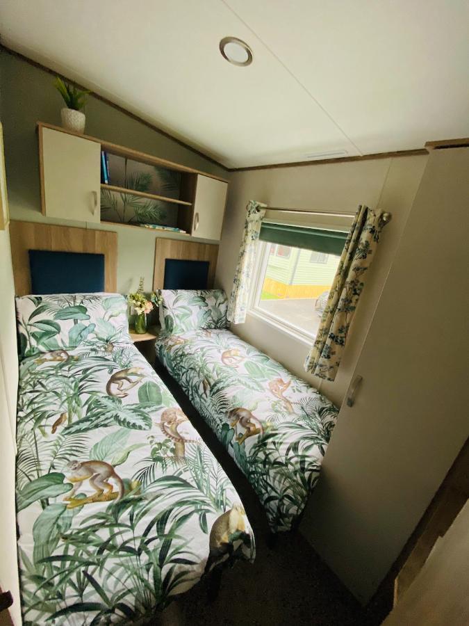 The Sanctuary Holiday Home - Escape The Ordinary Нерсборо Екстериор снимка