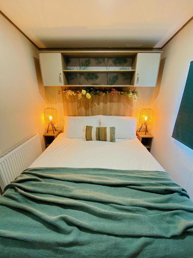 The Sanctuary Holiday Home - Escape The Ordinary Нерсборо Екстериор снимка